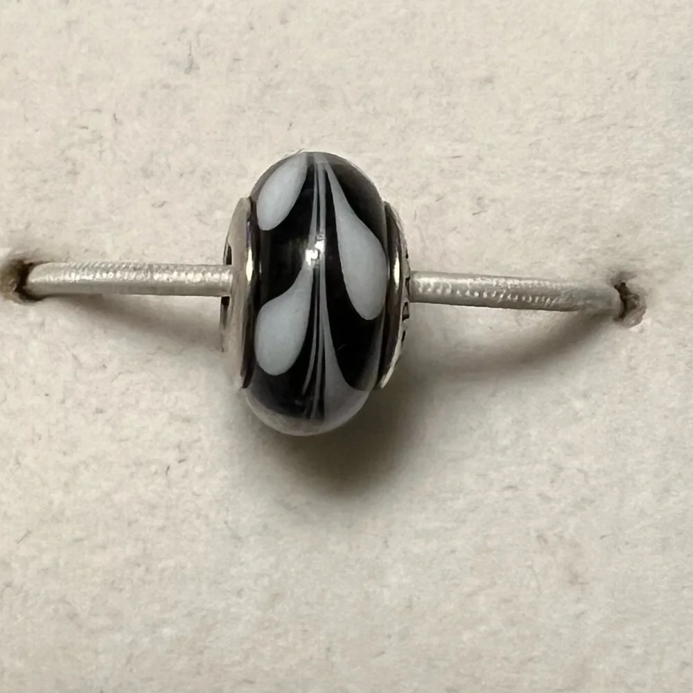 Pandora 925 Sterling Silver Black White Swirl Murano Glass EUC ALE #299